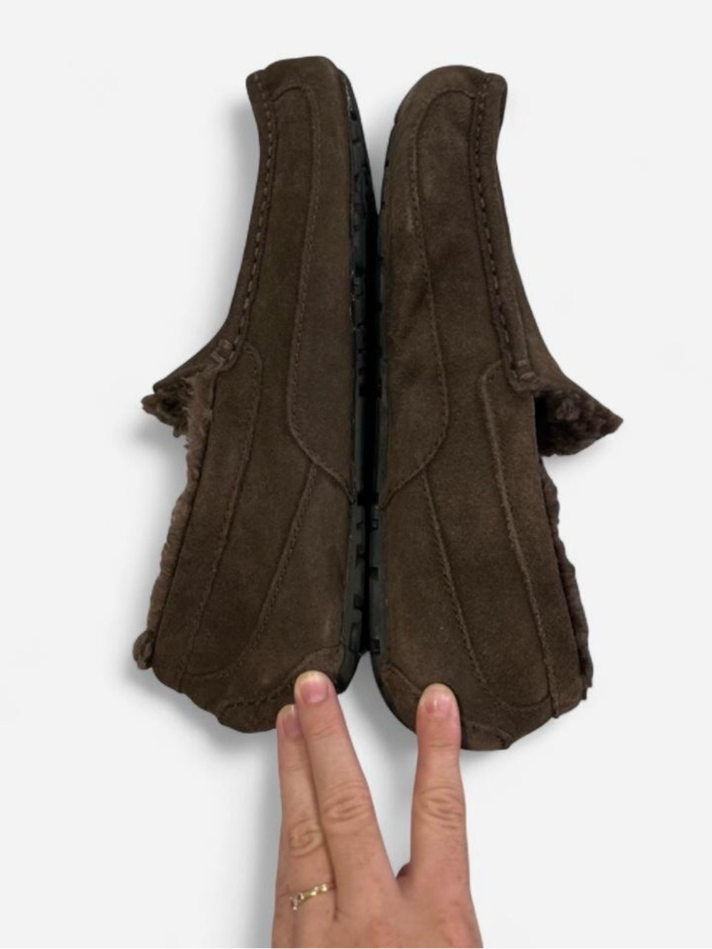 UGG Men's Ascot Sheepskin Slippers
Brown Suede Loafers Size 12 - Picture 6 of 8